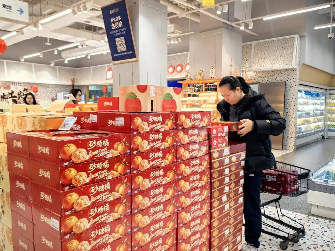 旺 两江新区年夜饭经济“热辣滚烫”冰球突破豪华版手机版年味浓、消费(图5) 旺 两江新区年夜饭经济“热辣滚烫”冰球突破豪华版手机版年味浓、消费(图5)